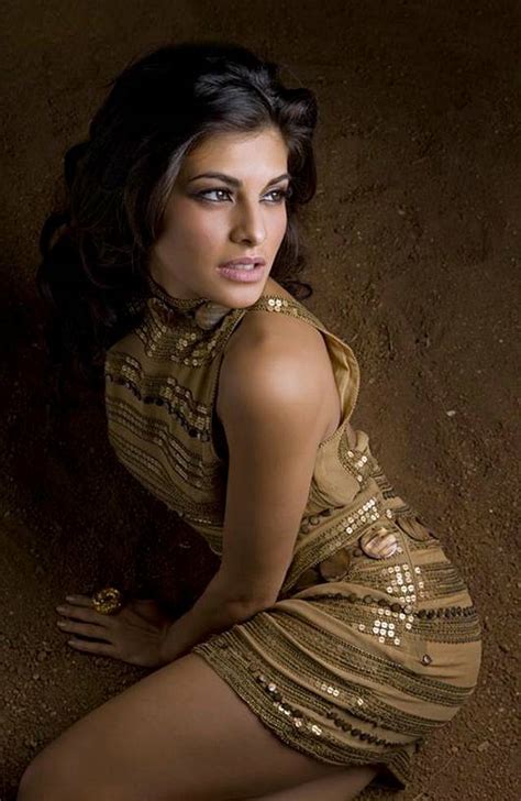Ohhh Its Toooo Hot In Here Jacqueline Fernandez — Miss