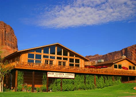 red cliffs lodge hotels  moab audley travel