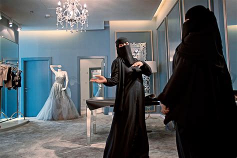 Shopgirls In Saudi Arabia The New Yorker