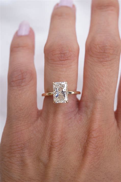 engagement rings gold diamond