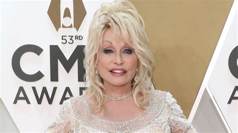 why dolly parton always goes to bed with makeup on