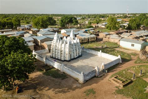ghanas historic mosques nakore  hauns  africa