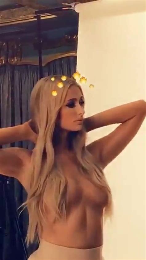 Paris Hilton Sexy And Topless 46 Pics S And Video Thefappening