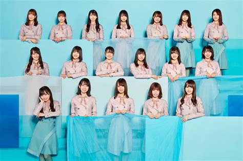 hinatazaka46 debuts at no 1 as official hige dandism leads streaming