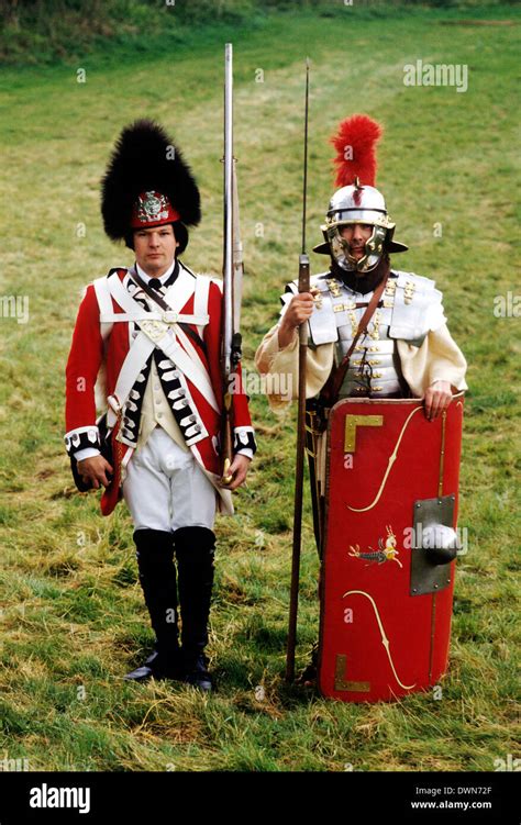 soldiers  british history  century foot soldier   stock photo  alamy