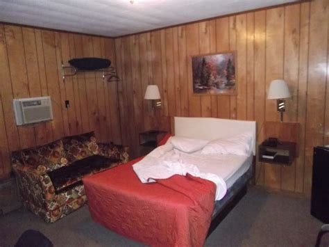 motel rooms page  advrider motel room room hotels room