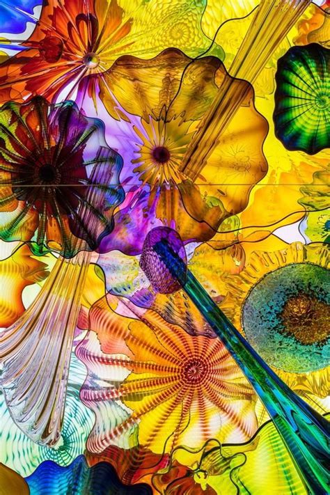 5 Illuminating Facts About Dale Chihuly A Master Of Contemporary Glass