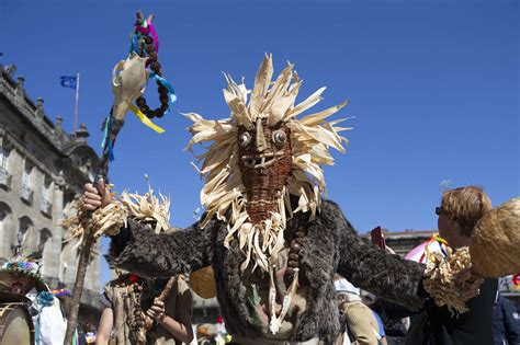 martes de carnaval  en  municipios de galicia es festivo santiago cope