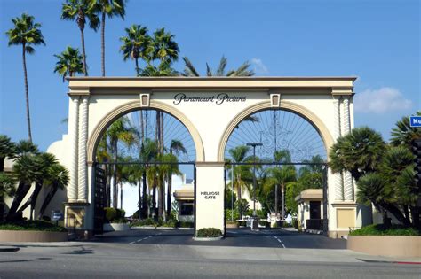 paramount pictures studios  los angeles   remaining major film studio  hollywood