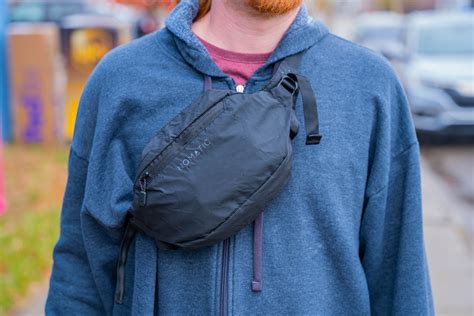 nomatic navigator collapsible sling  review pack hacker