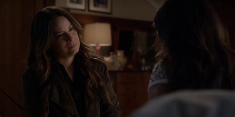 Pretty Little Liars 10 Reasons Why Aria And Spencer Arent Real Friends
