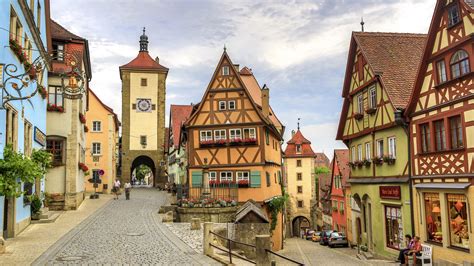 rothenburg  fascinating medieval town  germany tipntrips