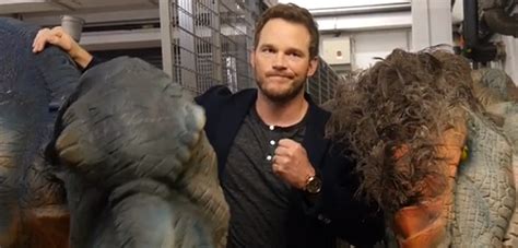 Jurassic World Star Chris Pratt Gets Pranked By Dinosaurs