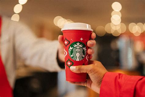 starbucks reusable red cup giveaway