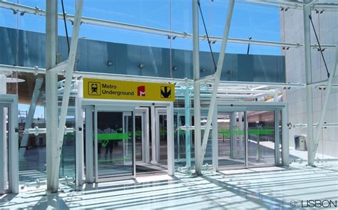 lisbon airport lis airport  transport information