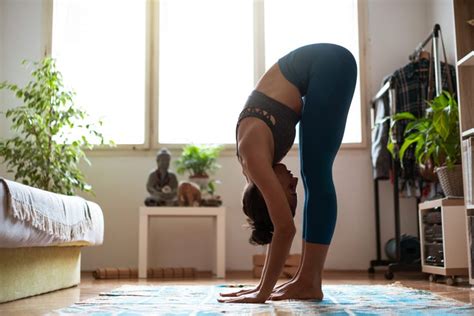 calming yoga poses      minutes yoga journal