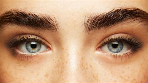 Eyebrow Threading 8 Things To Know Before Trying It Glamour