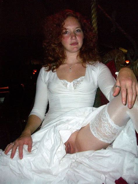 bride upskirt no panties porn pic eporner