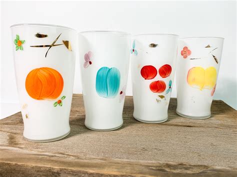 Vintage Set 4 Painted Colorful Fruit On White Tumblers