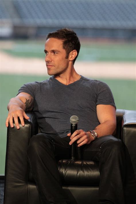 man crush of the day actor dylan bruce the man crush blog