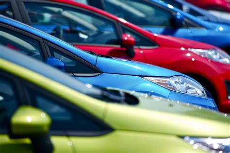 longer  consumers  buying cars  dealerships