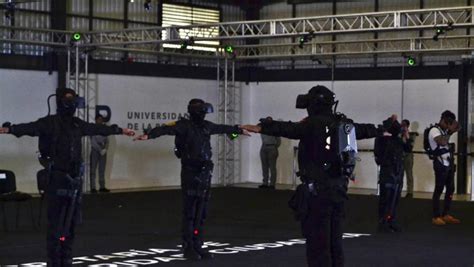 inauguraron el primer centro de entrenamiento de realidad virtual en