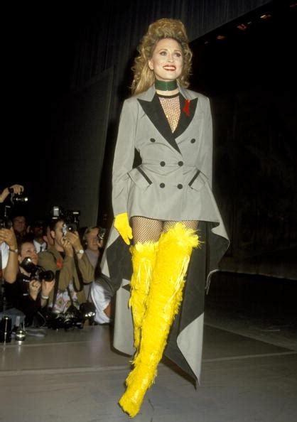 faye dunaway damn these boots are fierce the notorious the celebrated pinterest faye