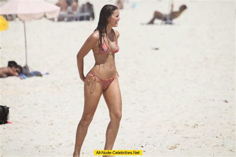 bruna marquezine sexy in bikini durenig photoshoot