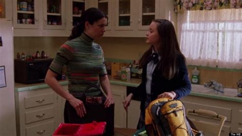 Lorelai S Worst Outfits In Season 1 Of Gilmore Girls Huffpost