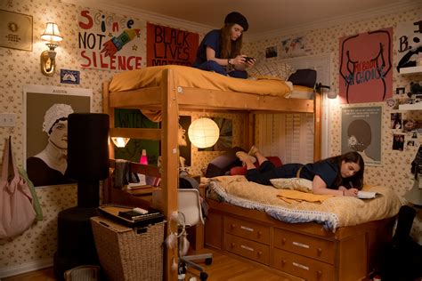 booksmart  teenage bedrooms deserve    bedroom