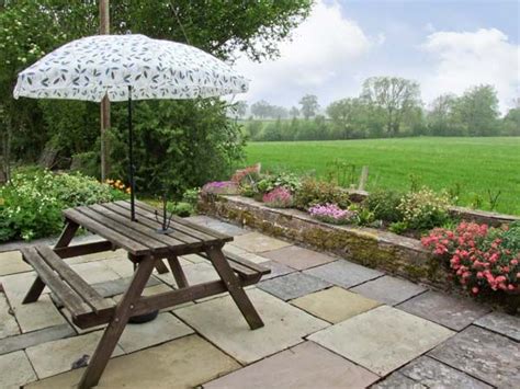 stargazers field house hay  wye hardwicke  catering holiday cottage brecon uk