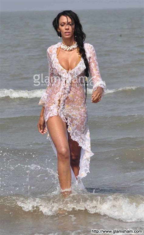 wet and wild bollywood picture gallery picture 7 outfits fashion bollywood
