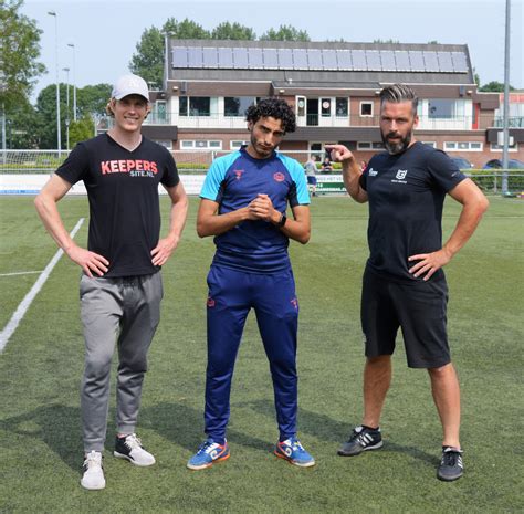 straatvoetballer touzani daagt noord hollandse penaltykillers uit keeperssitenl