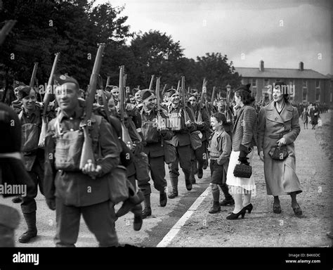 ww british soldiers  england march   road  family  stock photo  alamy