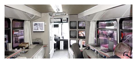 mobile governmentmilitary command control center general truck body