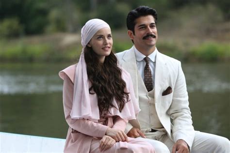 Burakozcivit And Fahriyeevcen Turkish Actress Turkish