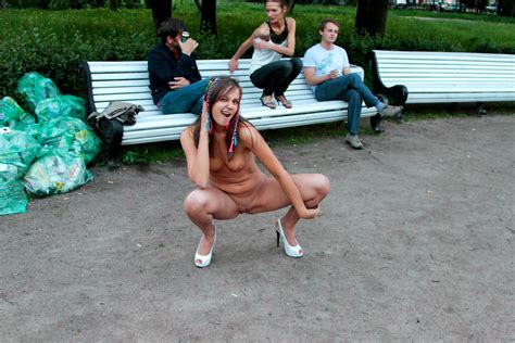 shameless russian teen slut walks naked before strangers at park russian sexy girls