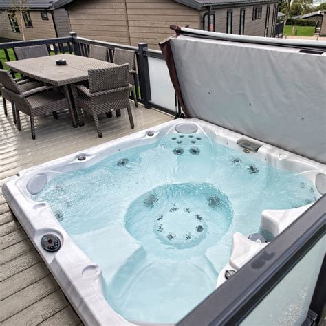 buy jacuzzis  hot tub  outdoor living   jacuzzi direct