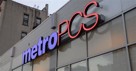 Metropcs Advises Investors To Say Yes To T Mobile Merger Cnet