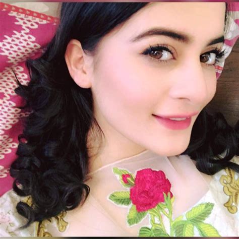 pashto world official blog pakistani actress aiman