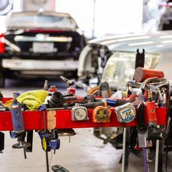 auto body repair shops vintage cars