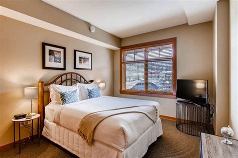 capitol peak lodge updated  prices hotel reviews snowmass