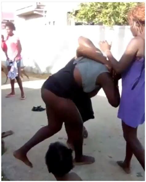 two women fight in public strip each other unclad photos