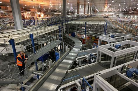 warehouse conveyor belts google search automation robotic automation warehouse management