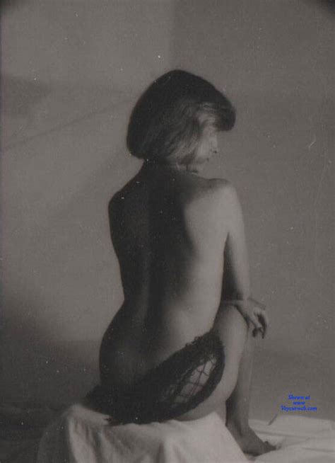 karen posing nude during 1990s all amateur november 2019 voyeur web