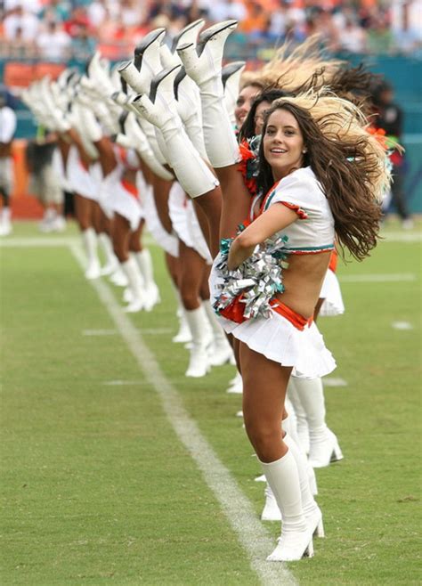 sexy nfl cheerleaders gallery ebaum s world