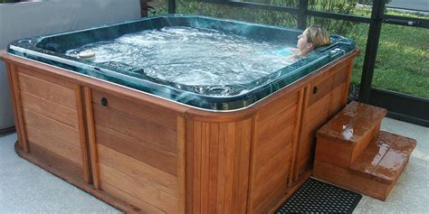 hot tubs spas whats  difference cayman pool spa
