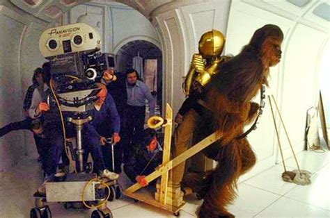 75 Rare Behind The Scenes Photos From The “star Wars” Set
