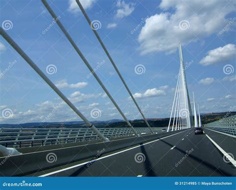 architectuur van langste brug van de wereld redactionele afbeelding image  metaal vervoer