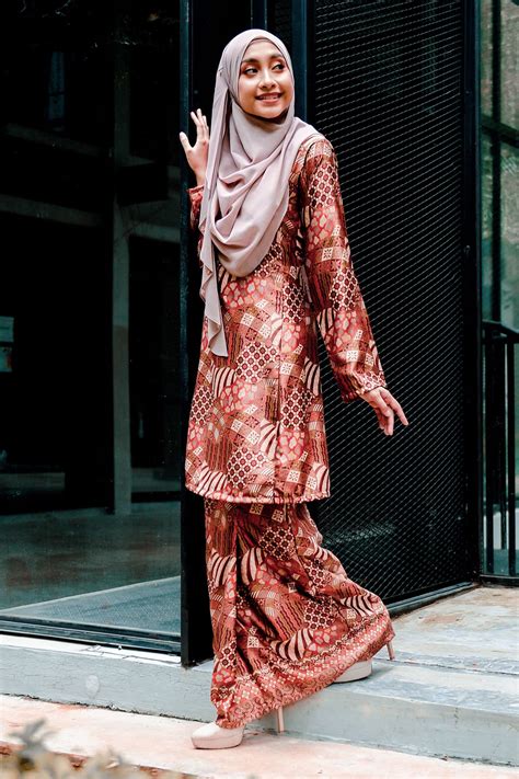 Baju Kurung Pesak Biasa 10 Jenis Baju Kurung Tradisional Di Malaysia